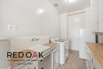 3918 Beverly Blvd, Unit 603 in Los Angeles, CA - Building Photo - Building Photo