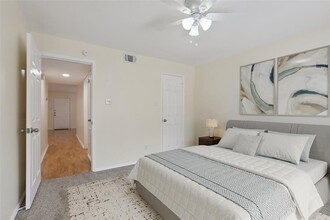 2401 Leon St in Austin, TX - Building Photo - Building Photo