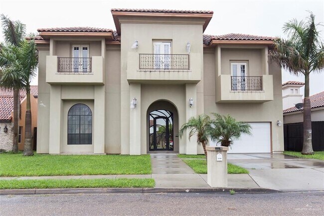 property at 2426 E 20th St