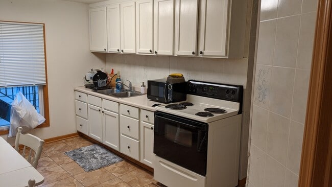 906 Vine St, Unit 906