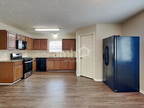 3631 Windmoor Dr in Katy, TX - Building Photo - Building Photo