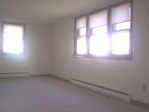 362 Centre St in Quincy, MA - Building Photo - Building Photo