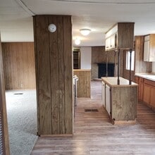301 S Johnson Ave in Thorndale, TX - Building Photo - Building Photo