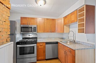 12 W Hollister St in Cincinnati, OH - Building Photo - Building Photo