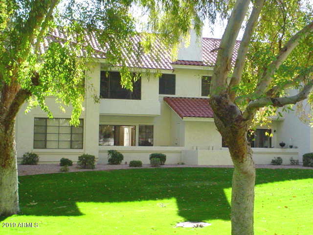 8700 E Mountain View Rd in Scottsdale, AZ - Foto de edificio