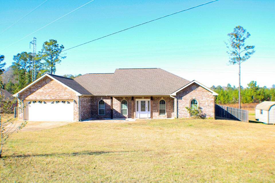 162 James Dr in Leesville, LA - Building Photo