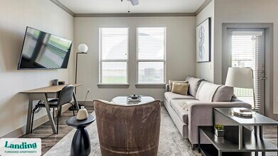 12500 Shadowglen Trce-Unit -4103.1407130 in Manor, TX - Building Photo - Building Photo