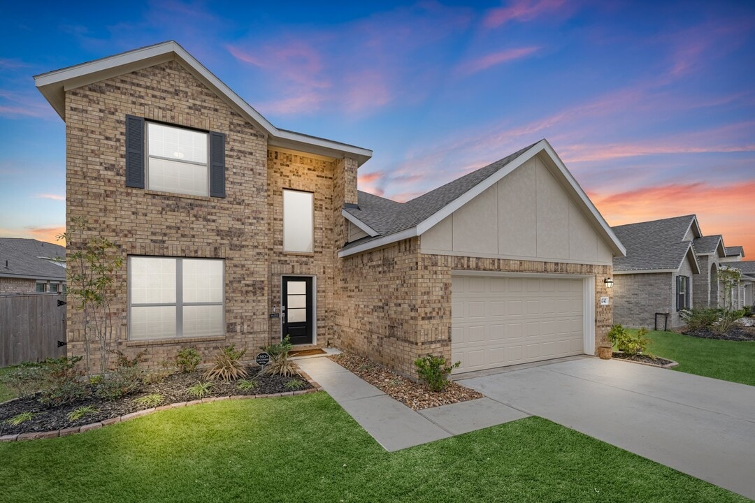 4242 Sterling Vw Blvd in Baytown, TX - Building Photo