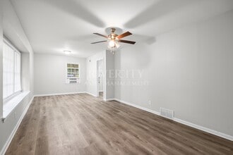 1381 Laudeen Dr in Memphis, TN - Building Photo - Building Photo