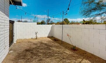 3201 N Cherry Ave, Unit 3201 in Tucson, AZ - Foto de edificio - Building Photo