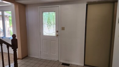 11 Tanner Cres in Ottawa, ON - Building Photo - Building Photo
