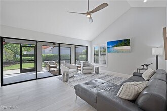 714 Reef Point Cir in Naples, FL - Building Photo - Building Photo