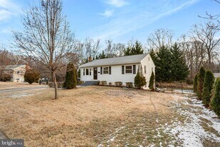 14025 Mt Pleasant Dr in Woodbridge, VA - Building Photo