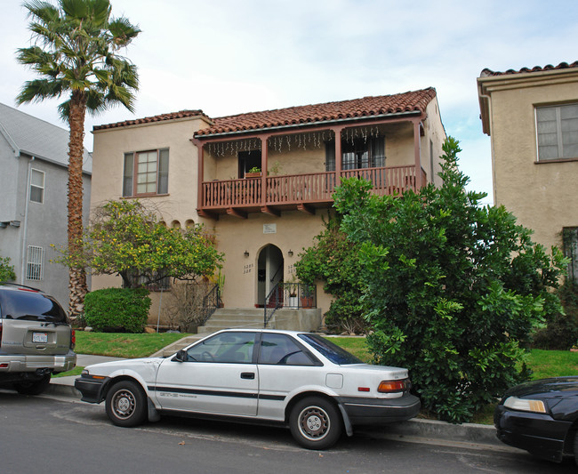 326 N Stanley Ave in Los Angeles, CA - Building Photo - Building Photo