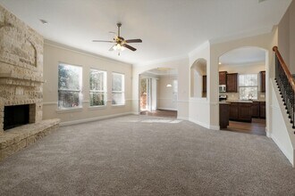 11242 Butterfly Bush in San Antonio, TX - Foto de edificio - Building Photo