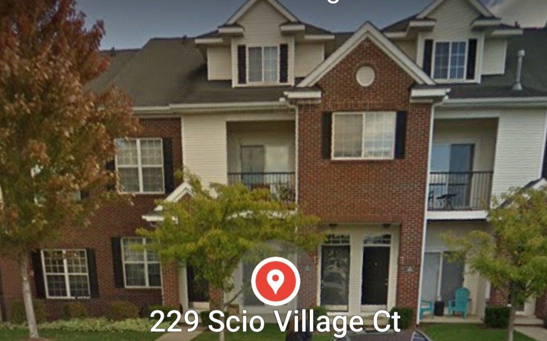 229 Scio Village Ct in Ann Arbor, MI - Building Photo