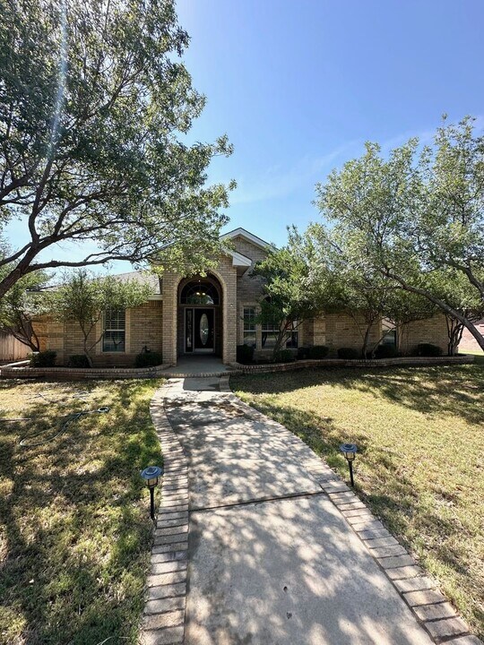 5203 Quicksand Dr in Midland, TX - Building Photo