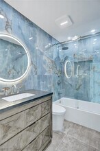 4530 SW 34th Dr in Fort Lauderdale, FL - Foto de edificio - Building Photo