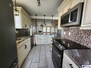 418 Londonberry Dr in Florence, SC - Building Photo - Building Photo