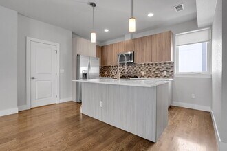 1821 Irving St in Denver, CO - Building Photo - Building Photo
