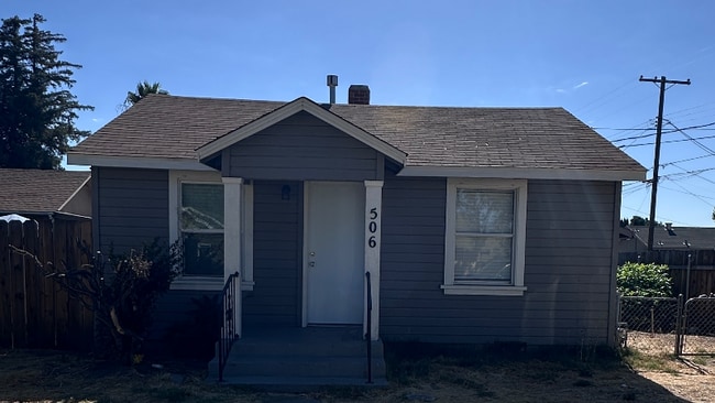 property at 506 S Washington St