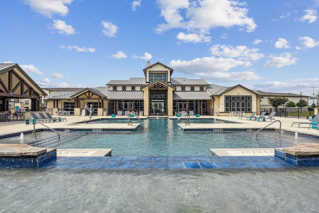 Enclave Falcon Pointe