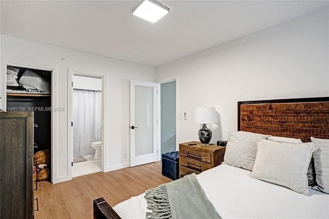 754 NE 40th St, Unit 1 in Oakland Park, FL - Foto de edificio - Building Photo