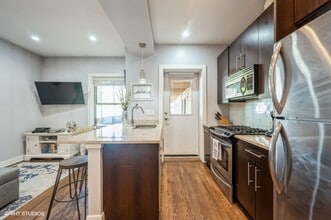 3401 N Greenview Ave in Chicago, IL - Building Photo - Building Photo