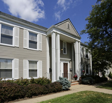 Olde Forge East Townhouses Apartments