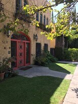 4210 W Adams Blvd in Los Angeles, CA - Building Photo