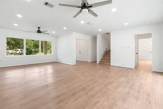 3119 Avenue H in Bay City, TX - Building Photo - Building Photo