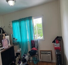 2636 W Farragut Ave, Unit 2W in Chicago, IL - Building Photo - Building Photo