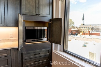 100 W Union St in Morganton, NC - Building Photo - Building Photo