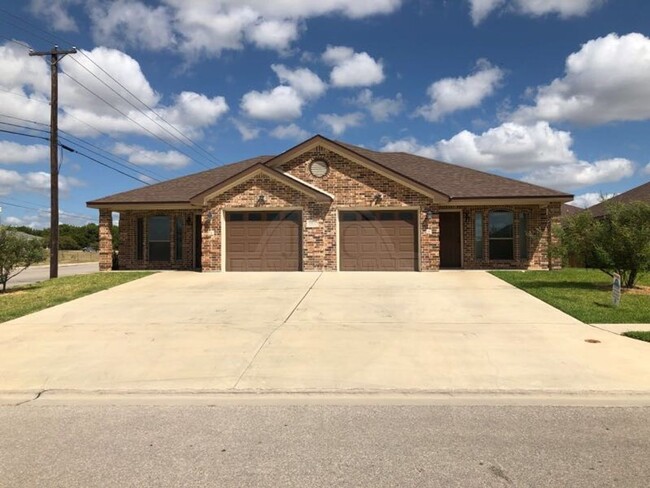 property at 3306 Lineage Loop