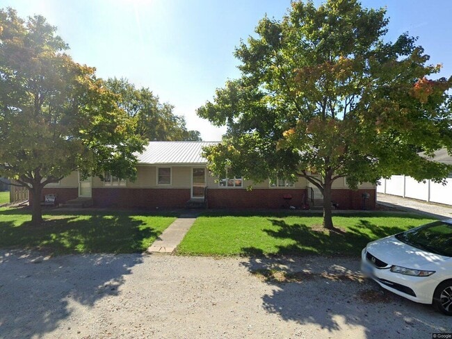 property at 103 W Clark St