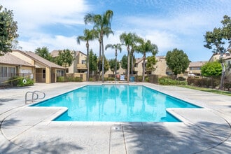 PepperTree Place in Riverside, CA - Building Photo - Building Photo