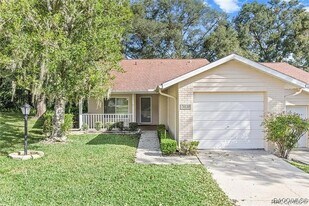 3636 N Lucille Dr in Beverly Hills, FL - Building Photo