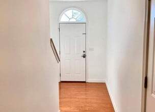 6243 Shoreview Cir in Flowery Branch, GA - Building Photo - Building Photo