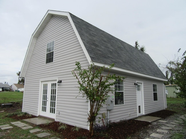 property at 1019 Pitts Ave