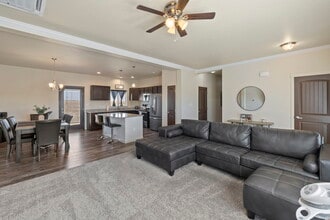 1086 N Purcell Blvd in Pueblo West, CO - Building Photo - Building Photo