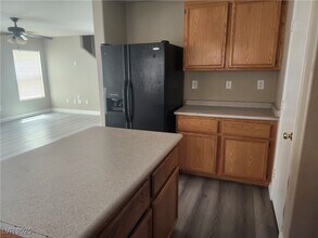 7232 High Cascade Ave in Las Vegas, NV - Building Photo - Building Photo