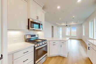 9510 Dearborn Creek Dr in Cypress, TX - Building Photo - Building Photo