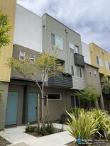 160 Uptown Cir in Oakland, CA - Building Photo