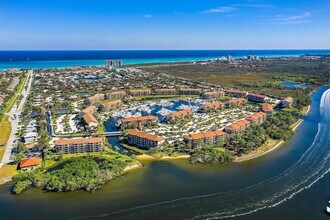 2601 Marina Isle Way in Jupiter, FL - Foto de edificio - Building Photo