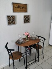 University Club Apartments in Waco, TX - Foto de edificio - Building Photo