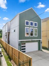 4101 E Rogers St in Houston, TX - Building Photo - Building Photo
