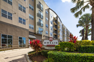 Mosaic Westshore in Tampa, FL - Building Photo - Building Photo