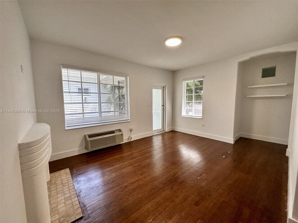 1607 Jefferson Ave-Unit -8 in Miami Beach, FL - Building Photo