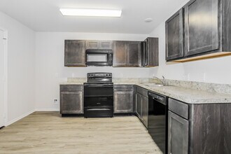 205 Blue Crane St in Huntsville, TX - Building Photo - Building Photo