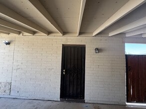 7747 W Weldon Ave in Phoenix, AZ - Foto de edificio - Building Photo